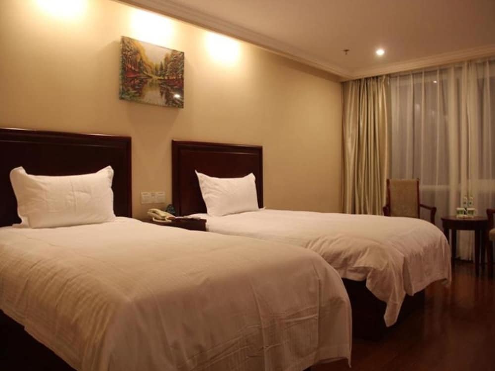Business Twin Room photo 2