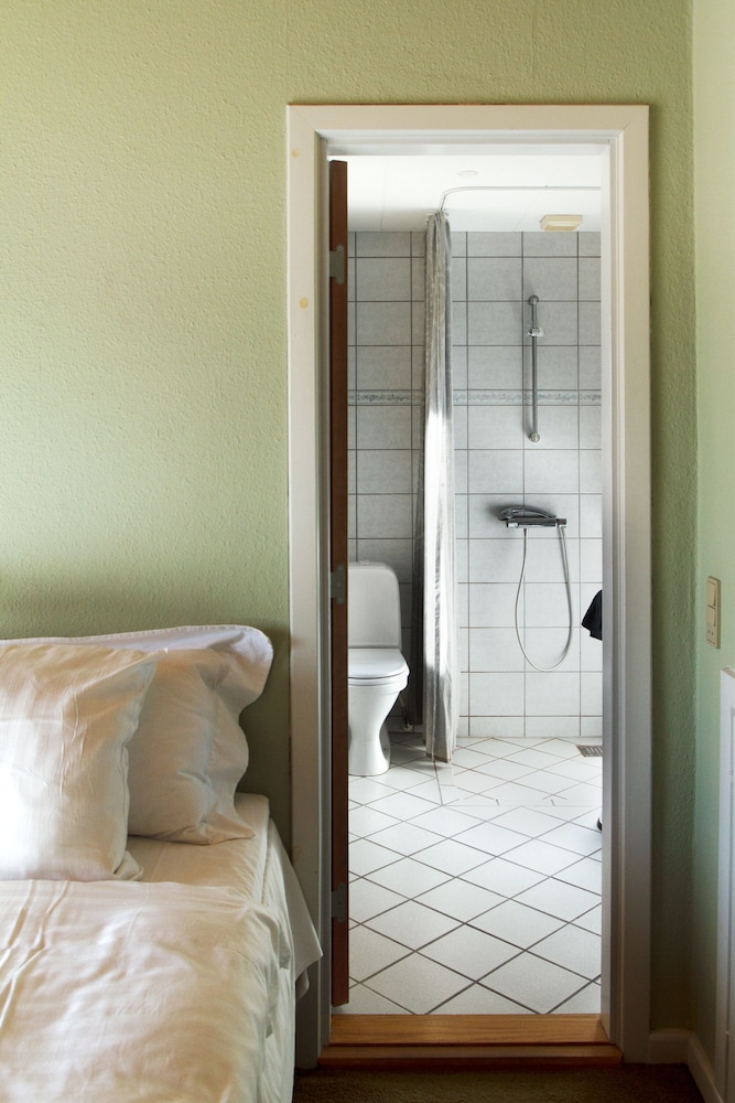 Double Room, Ensuite (no balcony) photo 1