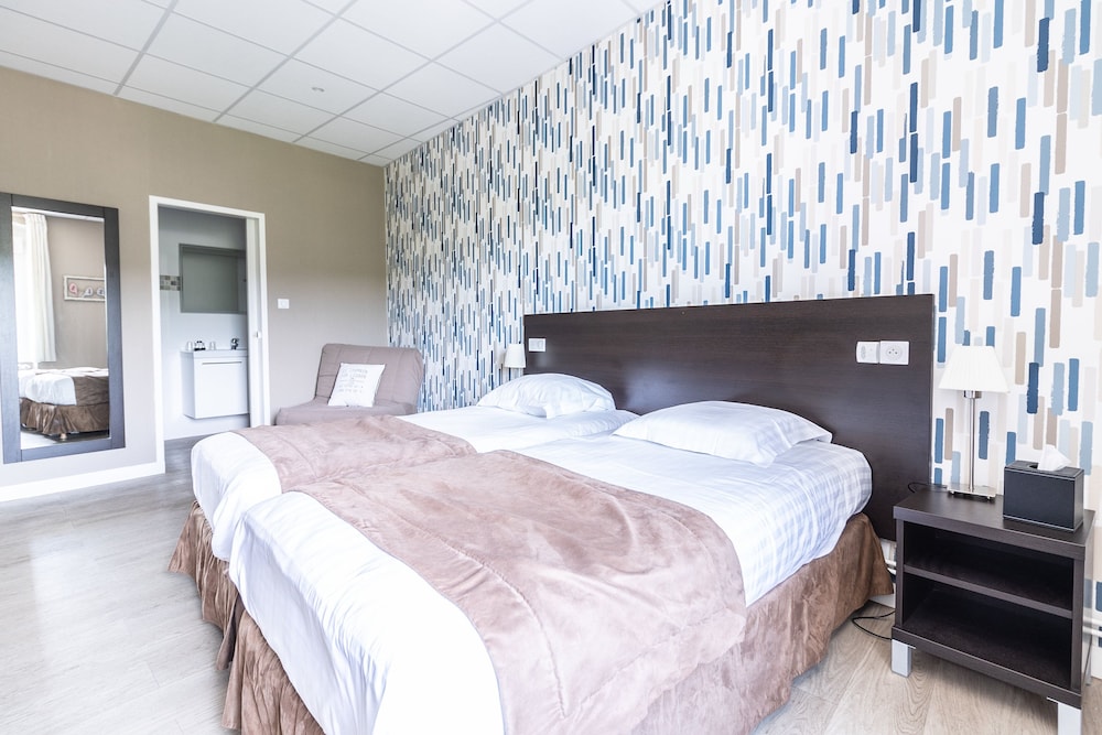 Double or Twin Room photo 1