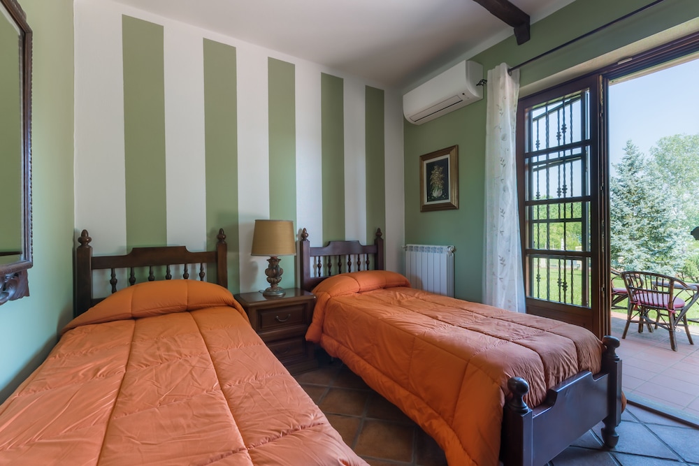 Quadruple Room photo 1