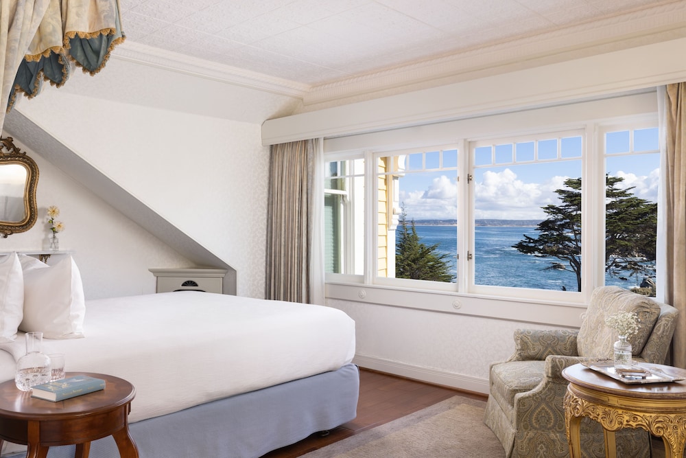 Premier Room, 1 King Bed, Fireplace, Ocean View