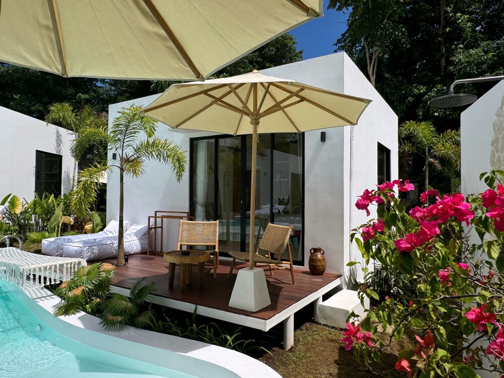 Luxury Double Room, Pool View