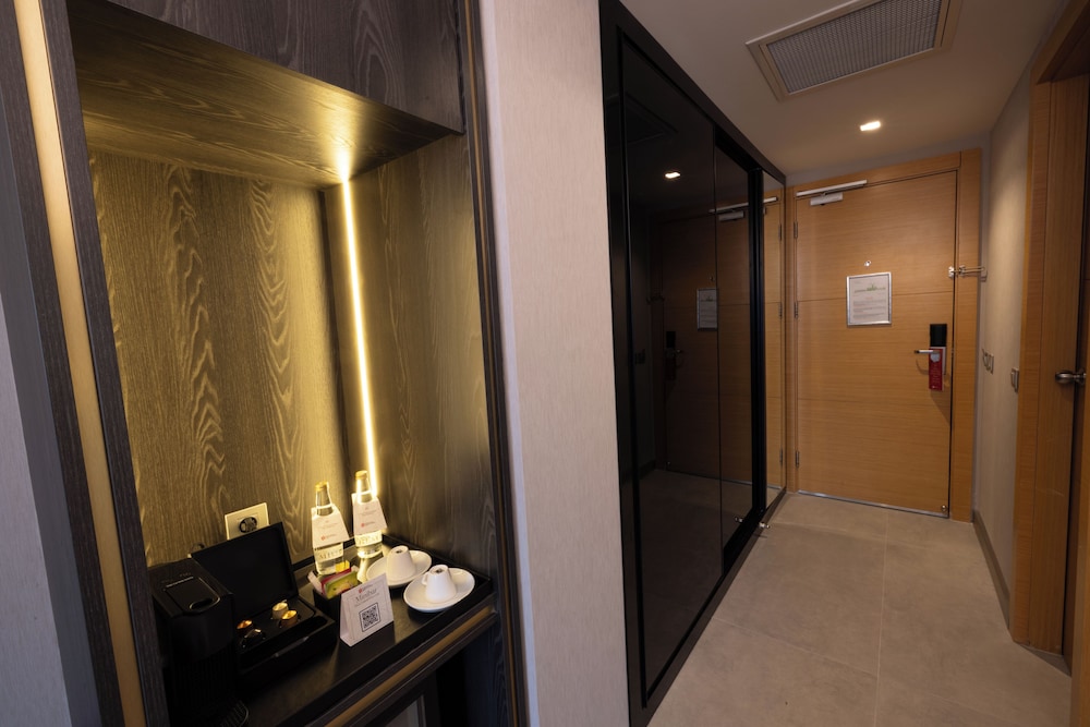 Standard Double Room - Photo 3