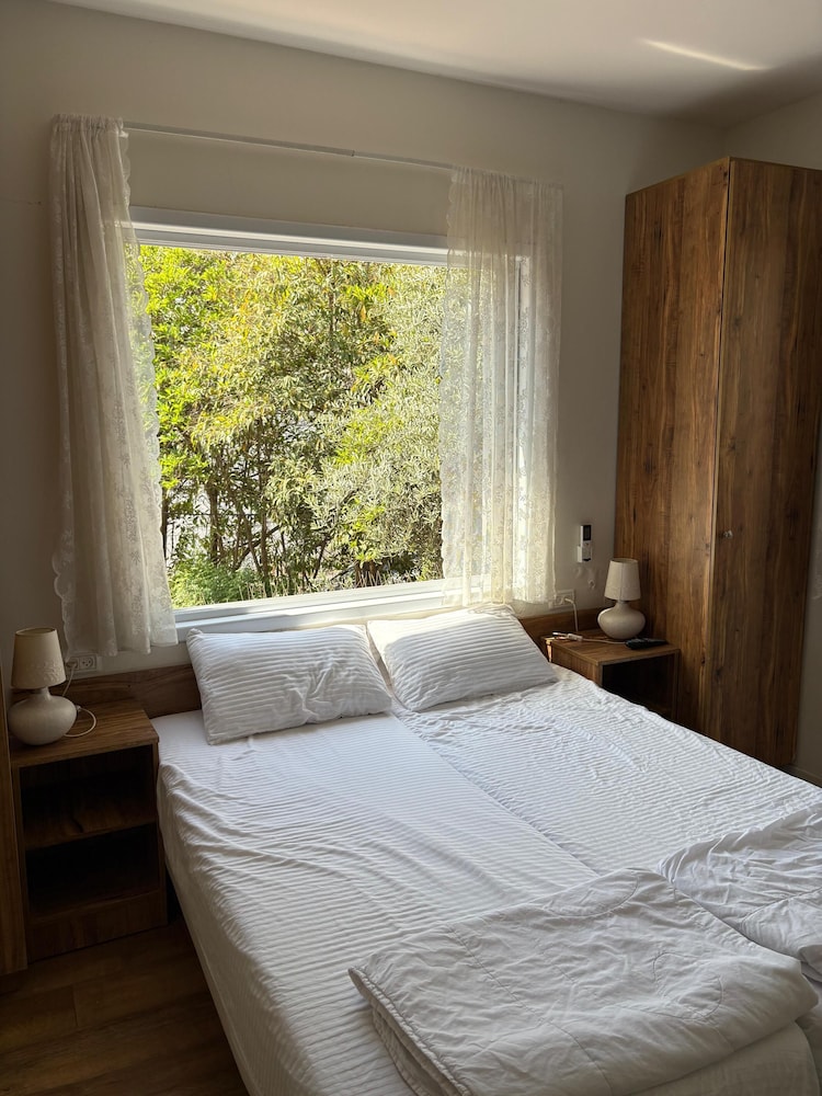 Classic Double or Twin Room, Garden View photo 3