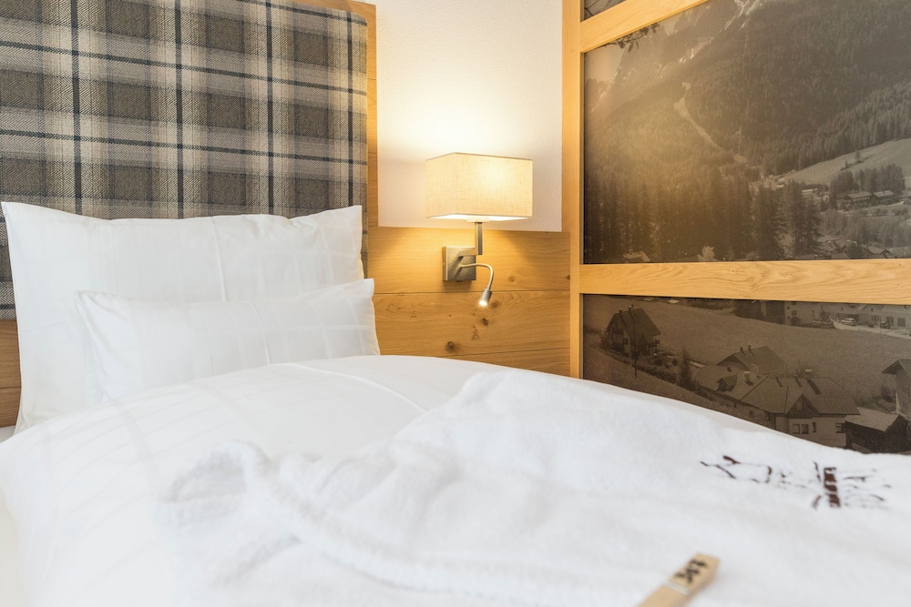 Deluxe Quadruple Room, 2 Bedrooms (Monte Elmo) photo 3