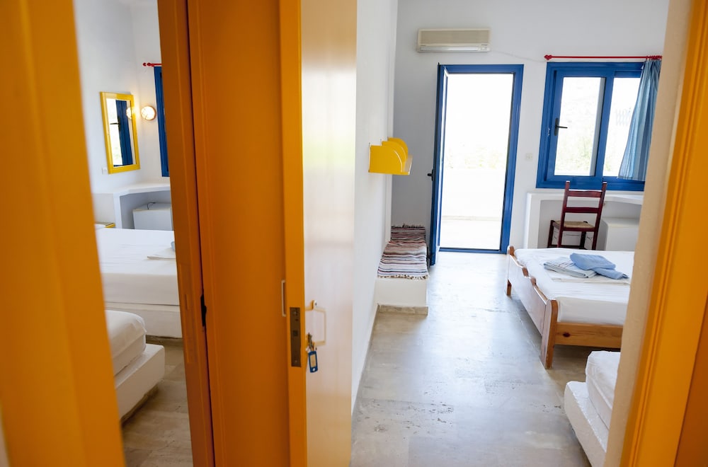 Family Room, Multiple Beds, Sea View photo 3