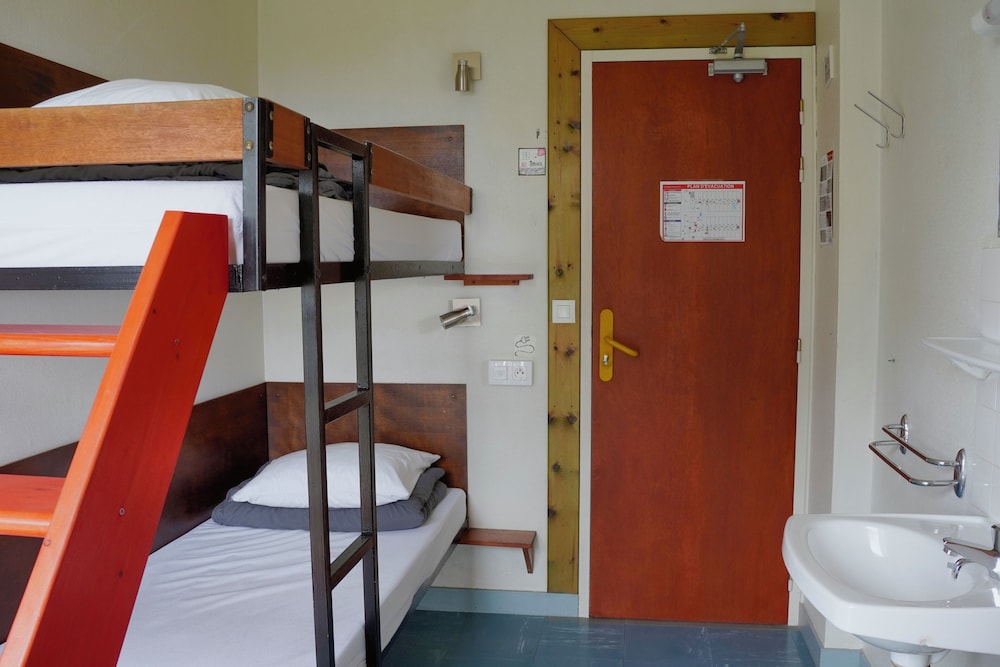 Shared Dormitory, Male Only (Bed in 3) photo 1