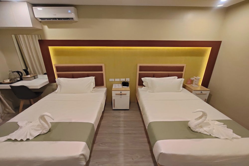 Deluxe Twin Room photo 1