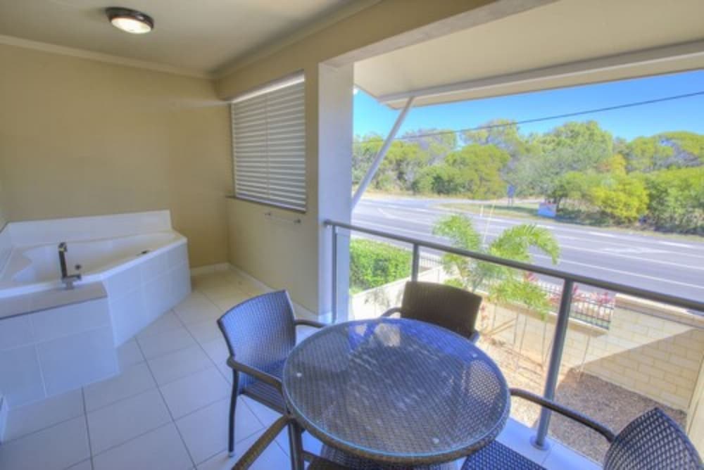 One Bedroom Apartment photo 3