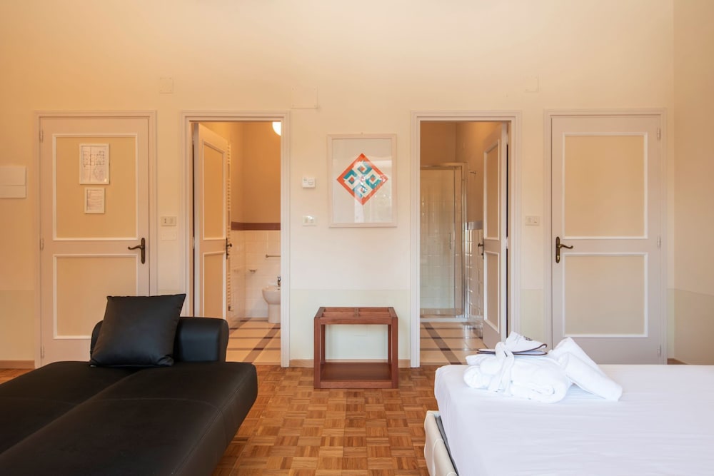 Junior Studio Suite, 1 Double Bed photo 2