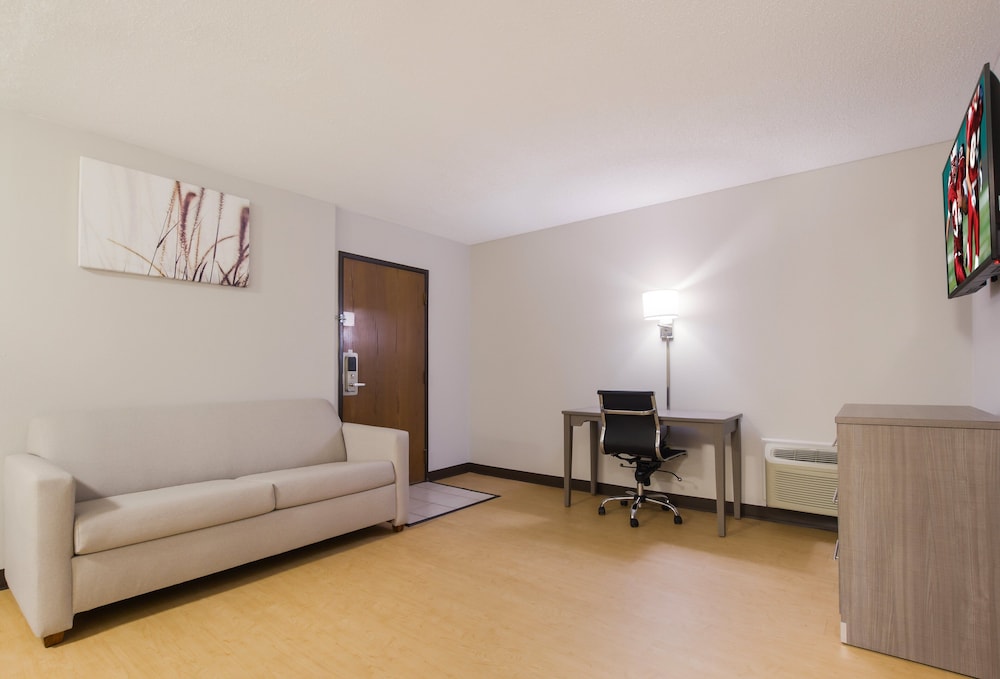 Suite, Multiple Beds, Non Smoking, Kitchen - Photo 1