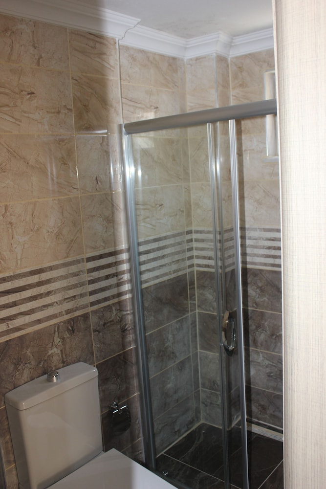 Standard Quadruple Room, Multiple Beds, Garden View photo 2
