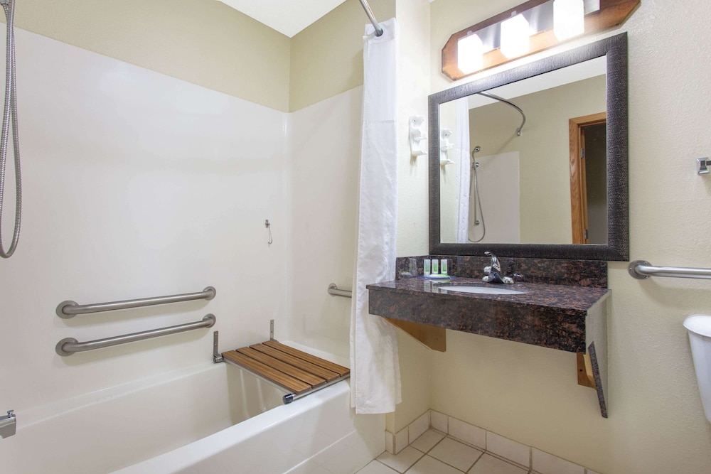 AmericInn by Wyndham Black River Falls I-94 on ATV Trail, 사진 4