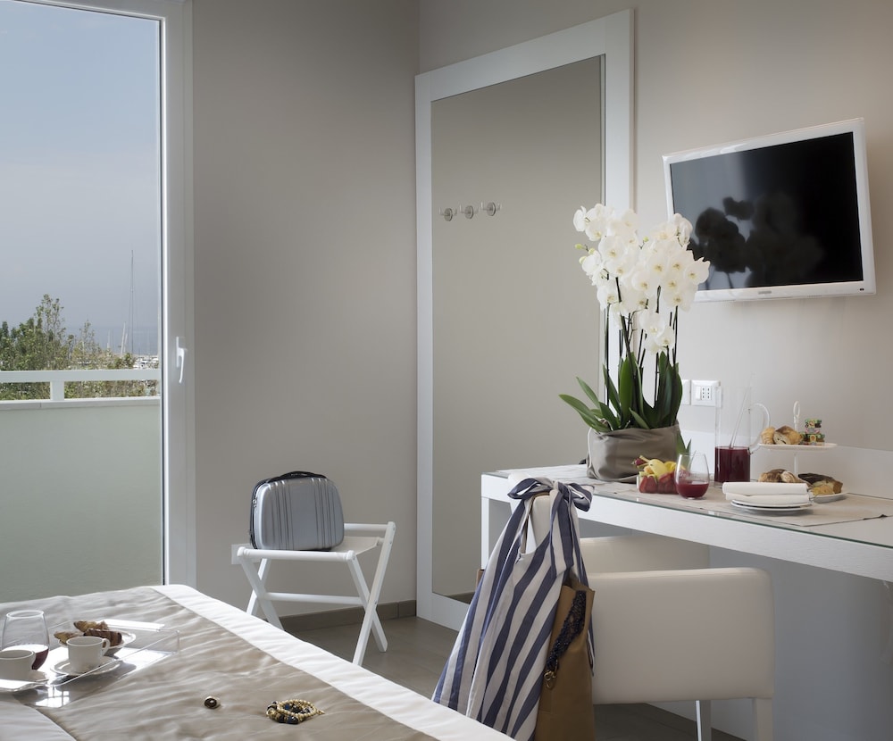 Exclusive Double or Twin Room, Sea View photo 3