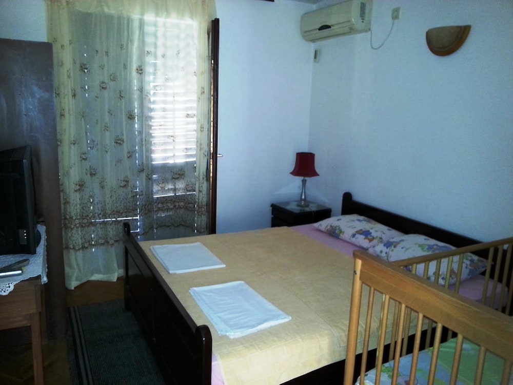 Classic Double or Twin Room, 1 Bedroom, Kitchen, Sea View photo 2