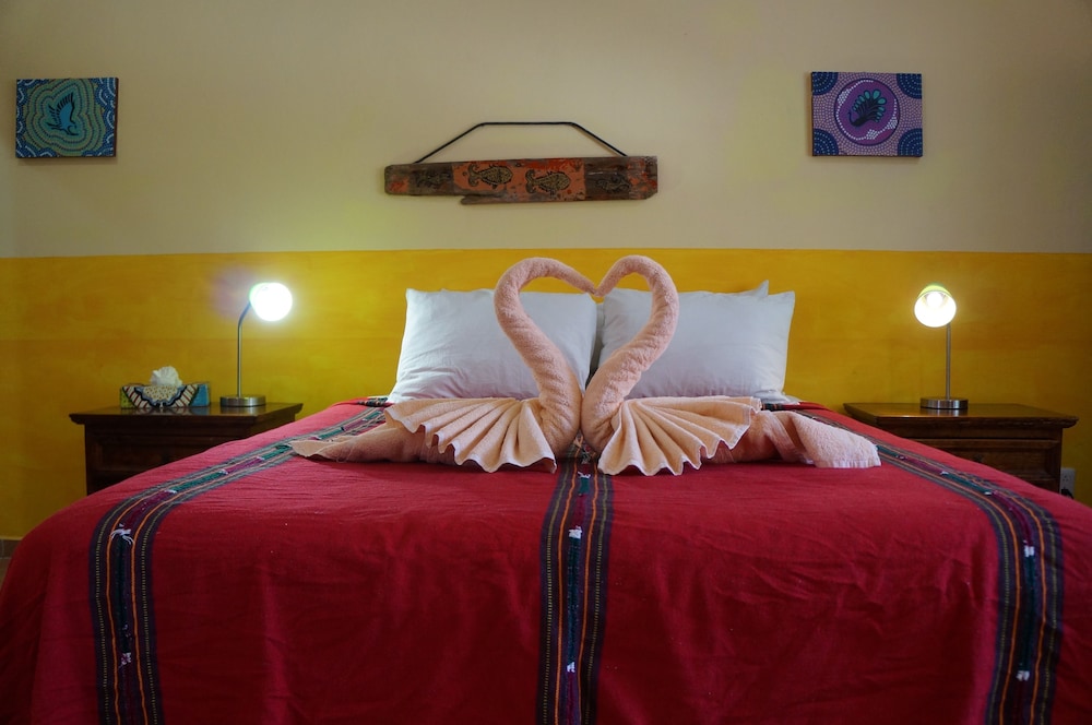 Room, 1 Queen Bed With Sofa Bed