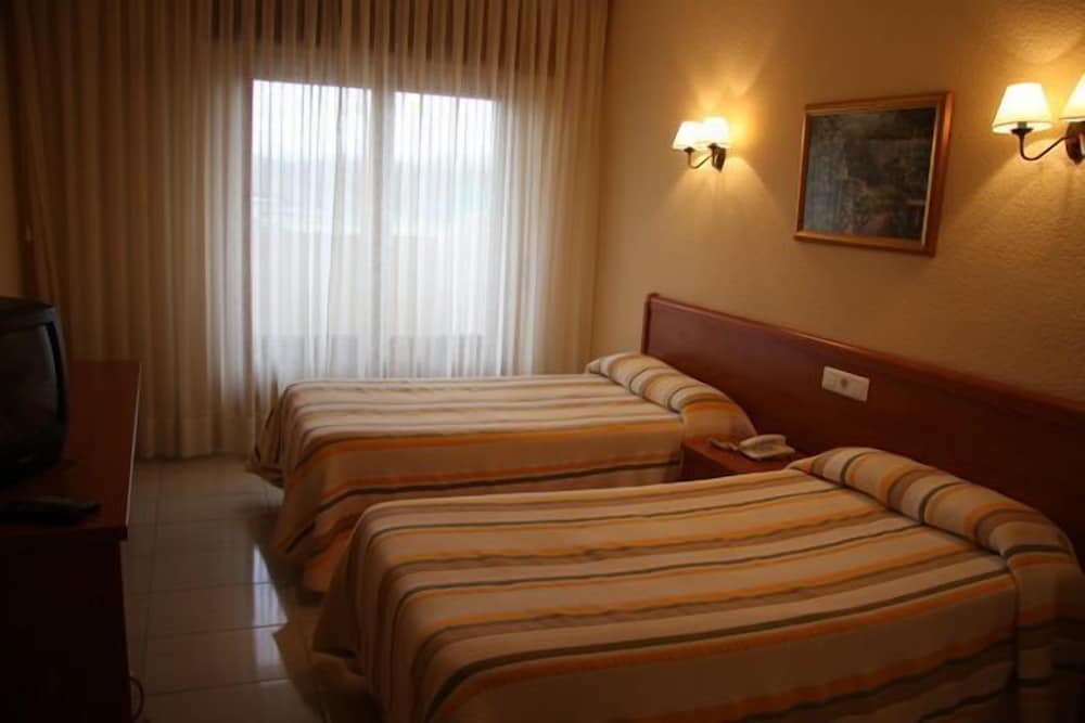 Standard Double Room - Photo 1