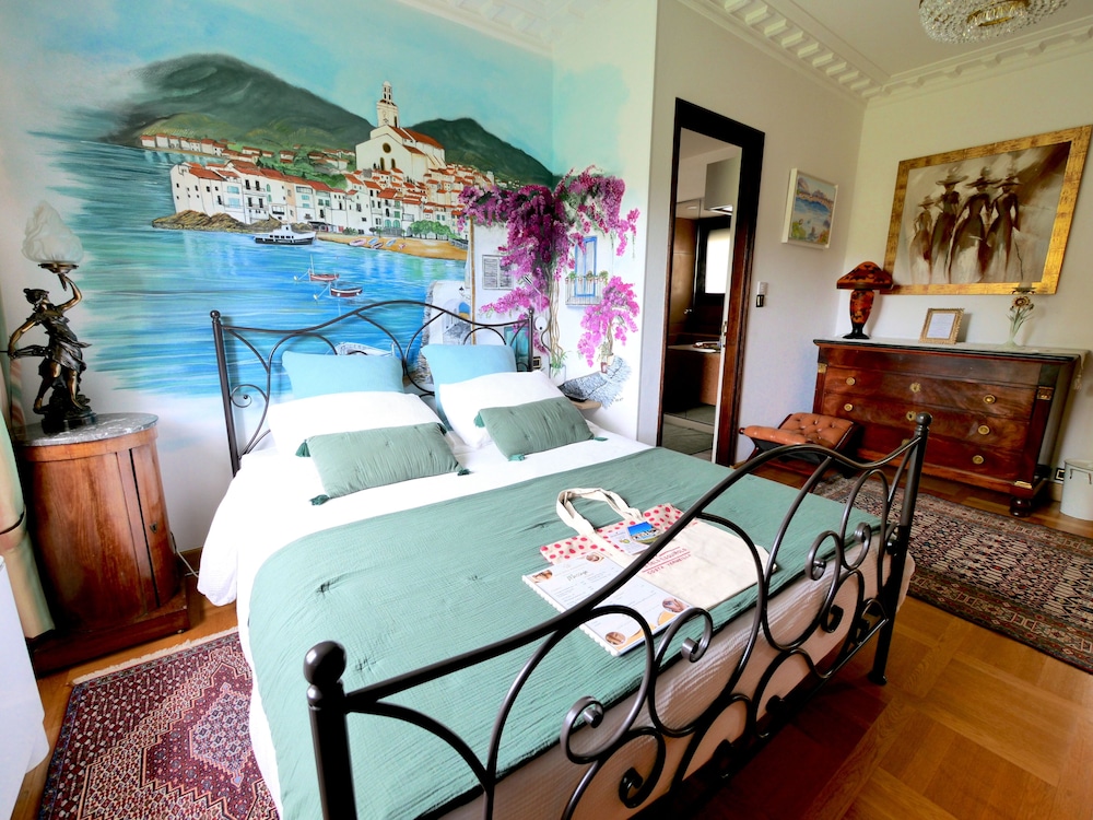 Cadaques photo 1