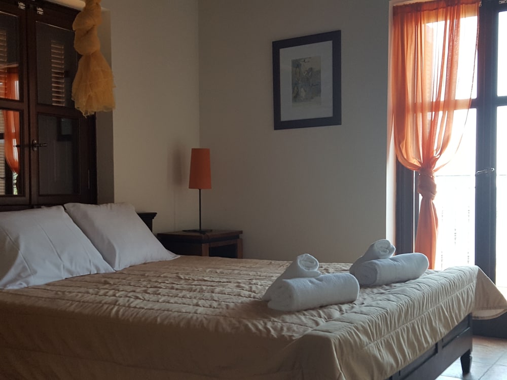 Romantic Villa, 2 Bedrooms, Private Pool, Sea View