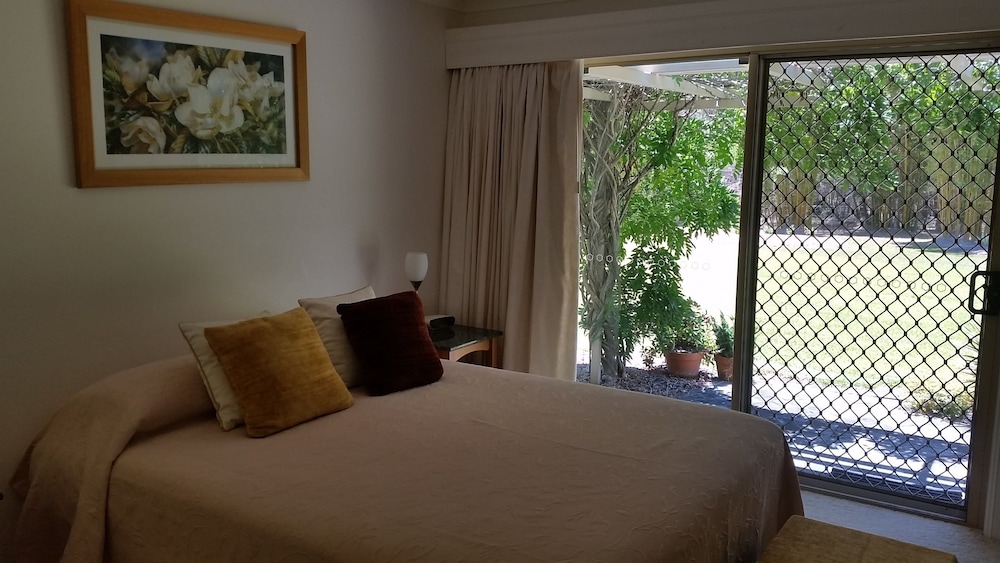 Wisteria Suite photo 1