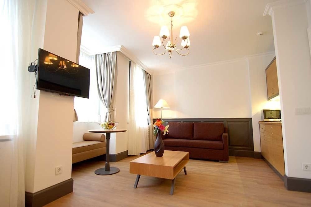 Deluxe Apartment (No:12) photo 3