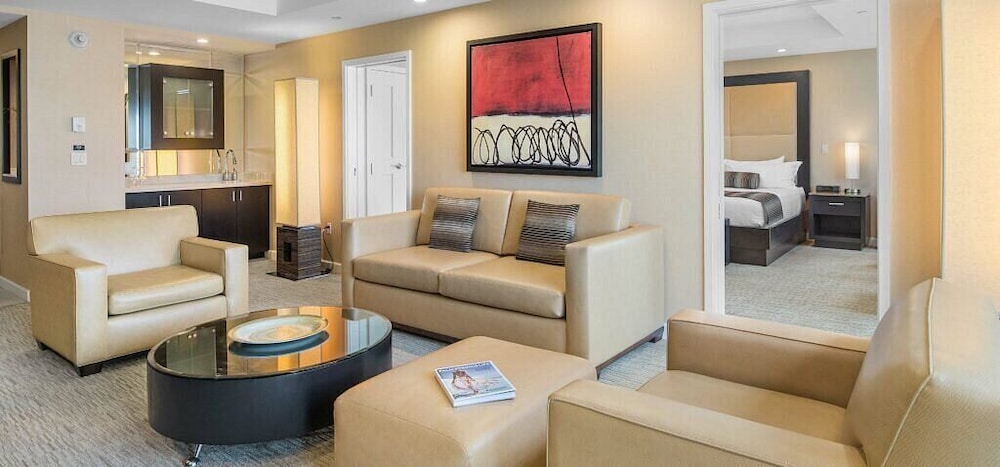 Executive Suite, 1 King Bed - Photo 5