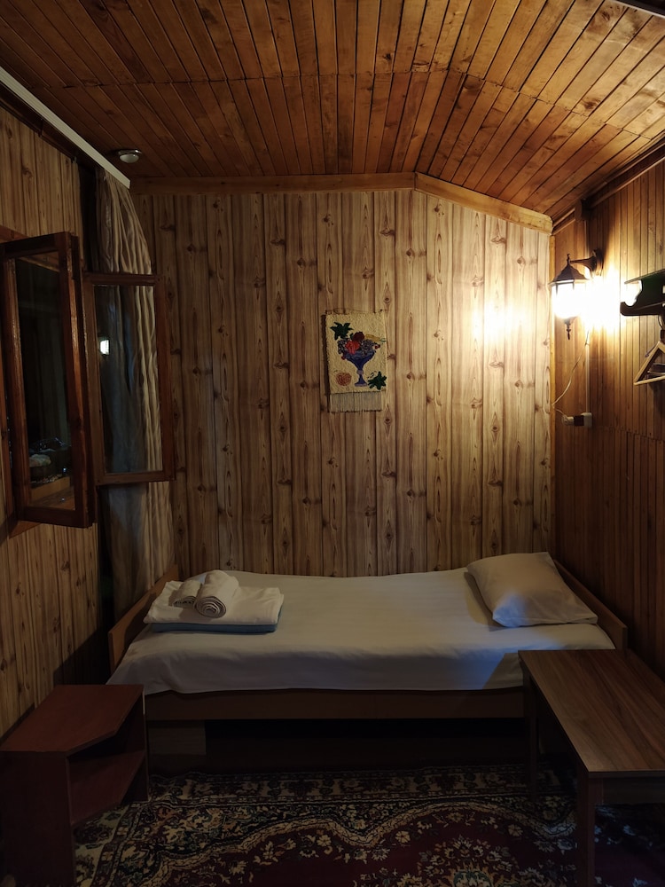 Triple Room, Private Bathroom photo 2