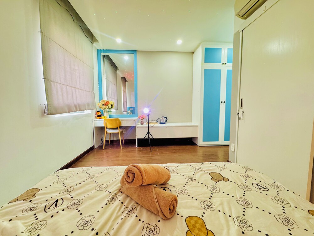 Comfort Room, 1 Queen Bed, Private Bathroom