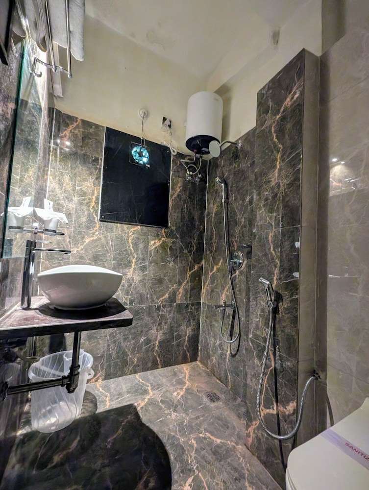 Standard Room photo 3
