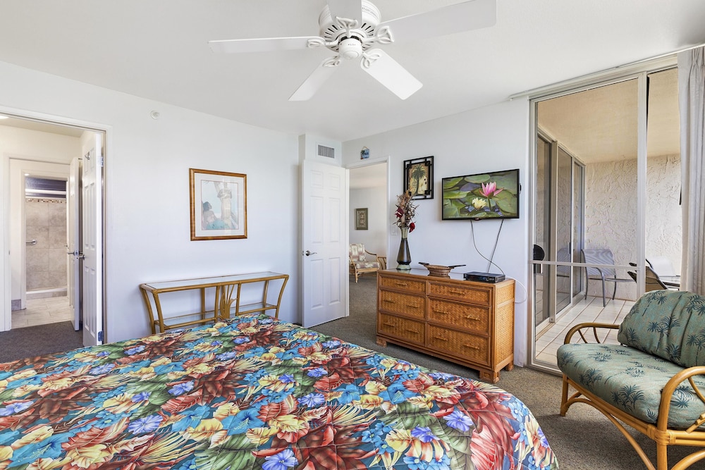 Panoramic Condo, 1 Bedroom, Pool View, Oceanfront (Unit 512)