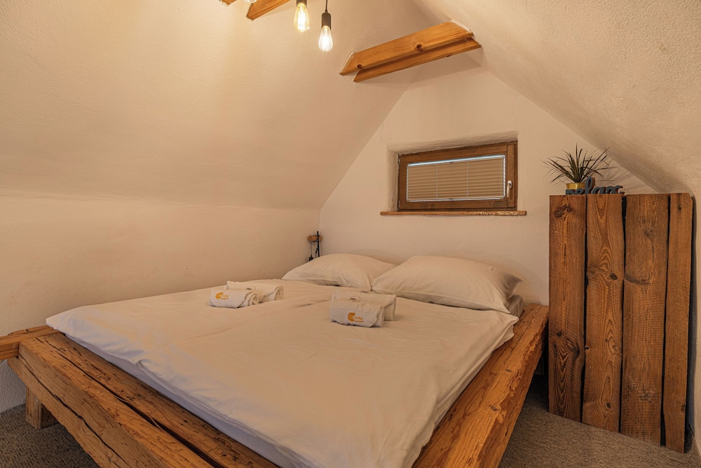 Family Chalet, Multiple Bedrooms (Natural Chalet Konopljina Iža) photo 1
