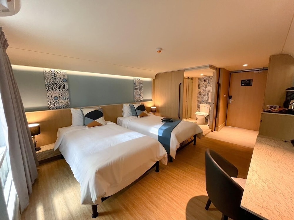 Superior Twin Room photo 2