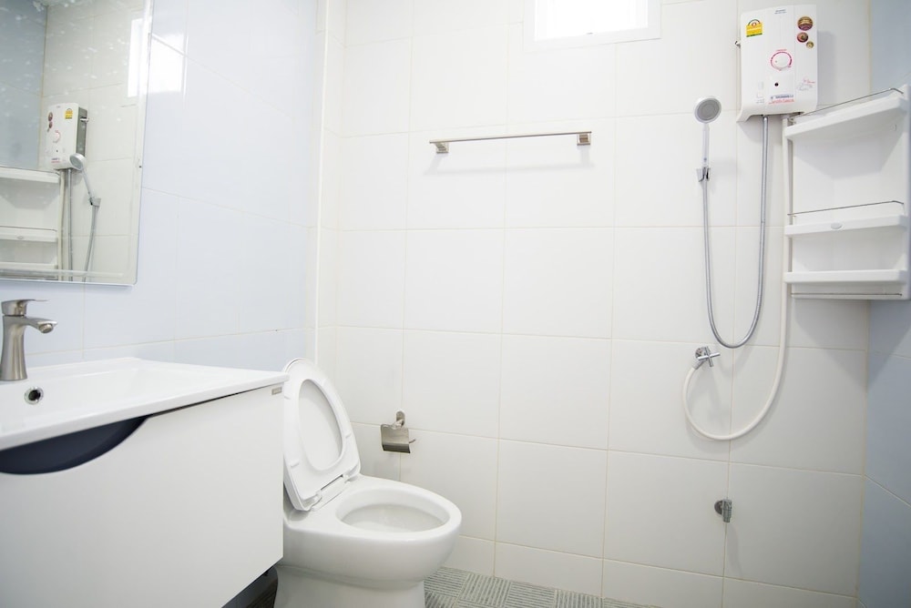 Economy Room photo 3