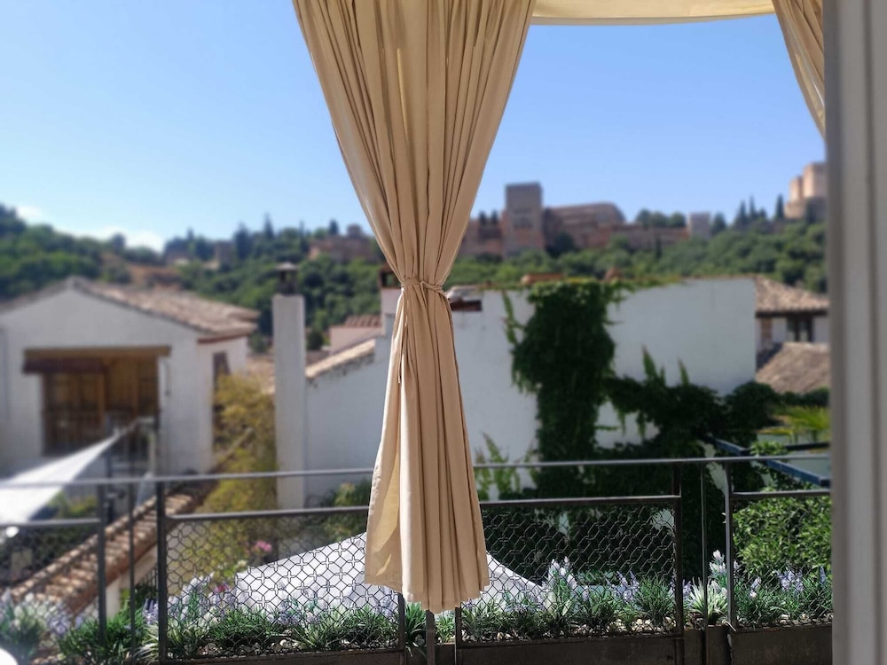 Room, Garden View, Corner