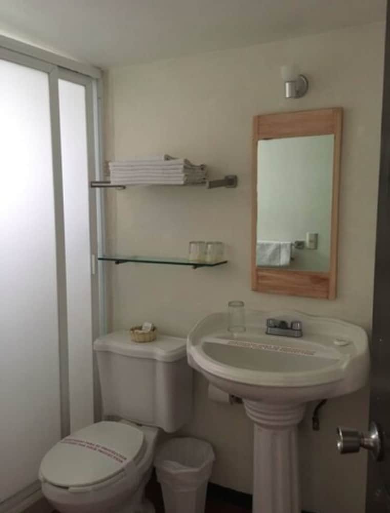 Superior Room - Photo 11