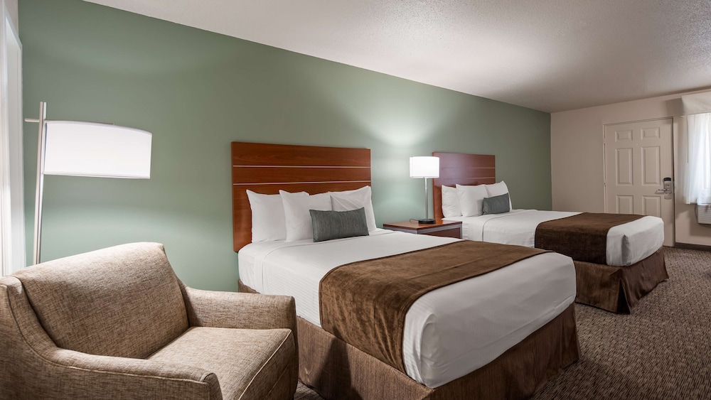 Standard Room, 2 Queen Beds, Fireplace