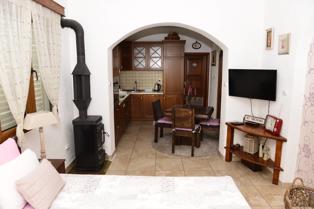 Apartment, 1 Bedroom, Terrace photo 1