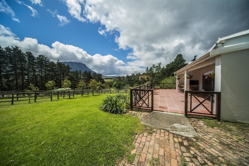 Family Cottage, 3 Bedrooms, Valley View, Mountainside photo 3