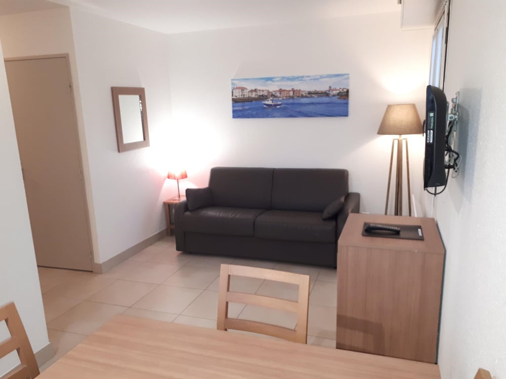 Duplex Apartment 2 Bedroom 6 People 1 Baby, Terrace, 2 Bathrooms photo 2