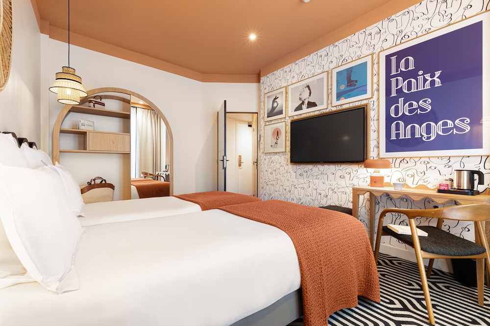 Superior Room, Garden View