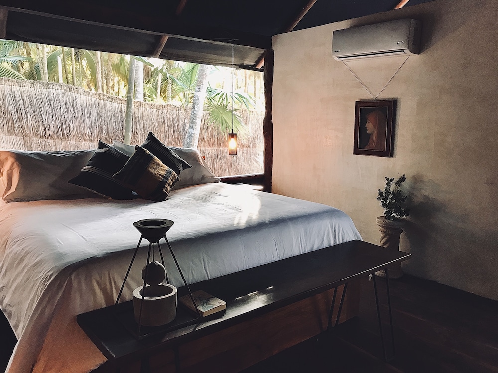 Design Cabin, 1 King Bed, Garden View, Beachfront