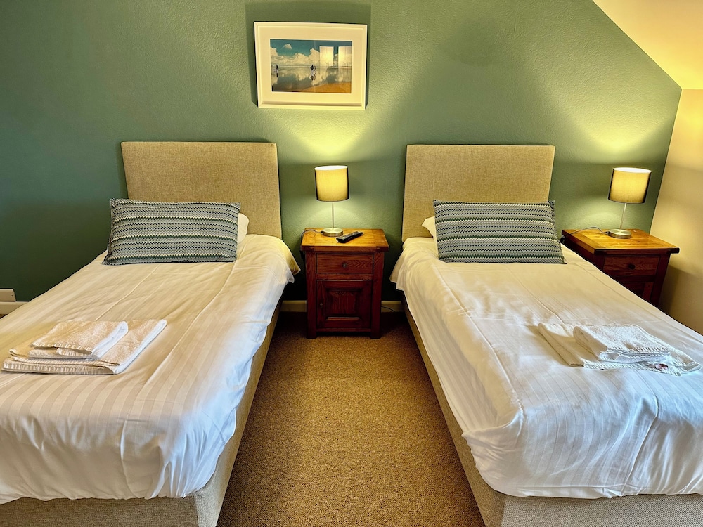 Standard Twin Room, Garden View