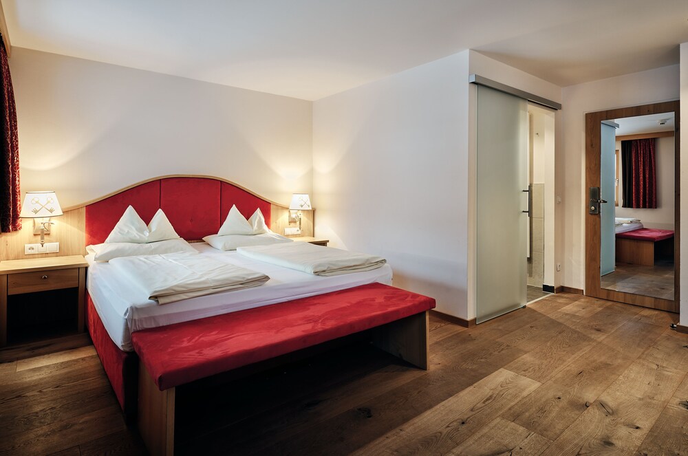 Superior Double Room - Photo 3