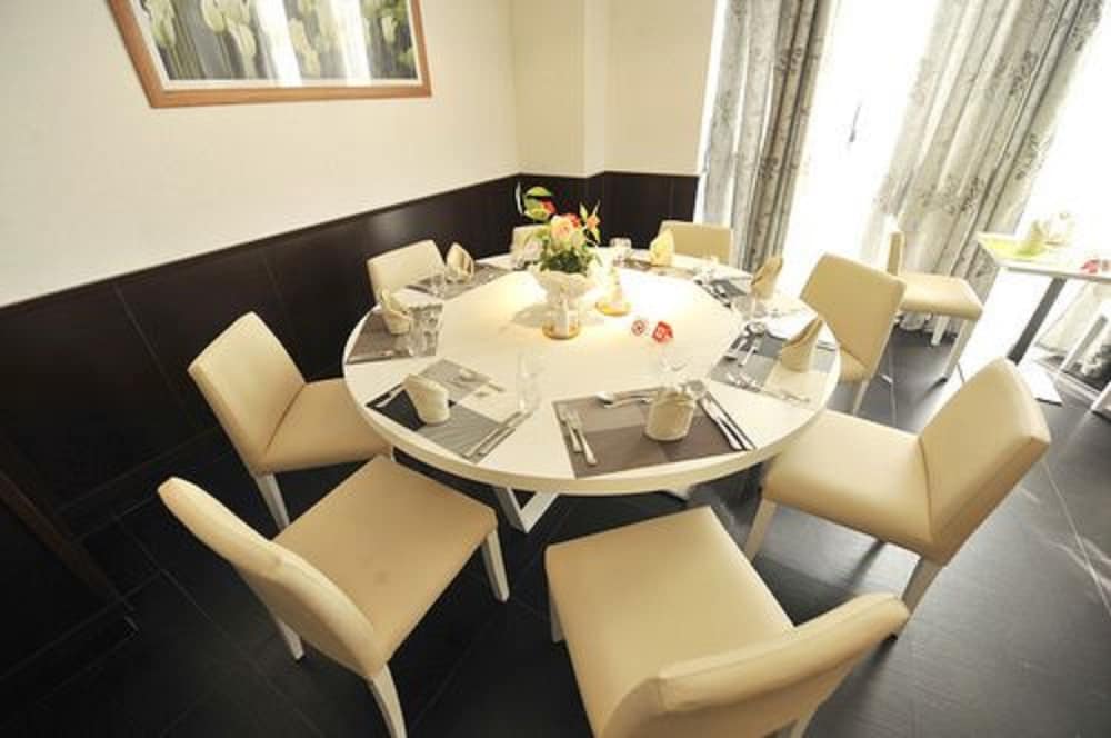 Executive Suite photo 3