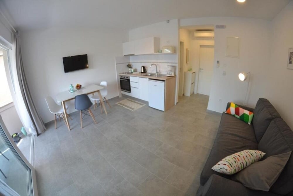 Apartment (Mario - 150m from sea - A1(2))