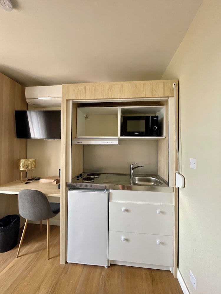 Comfort Room, City View photo 2
