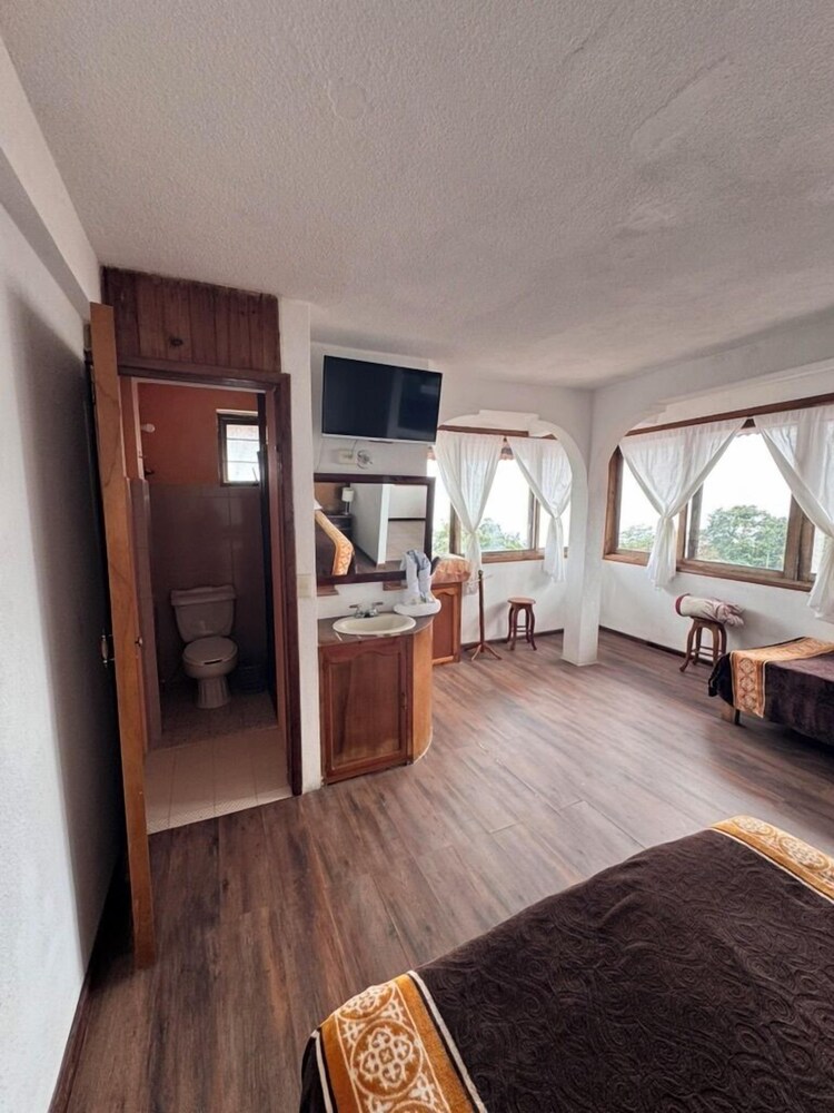 Standard Room photo 3