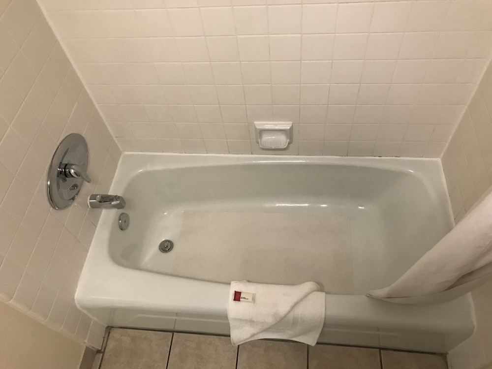 Room, 2 Queen Beds, Accessible, Non Smoking - Photo 1