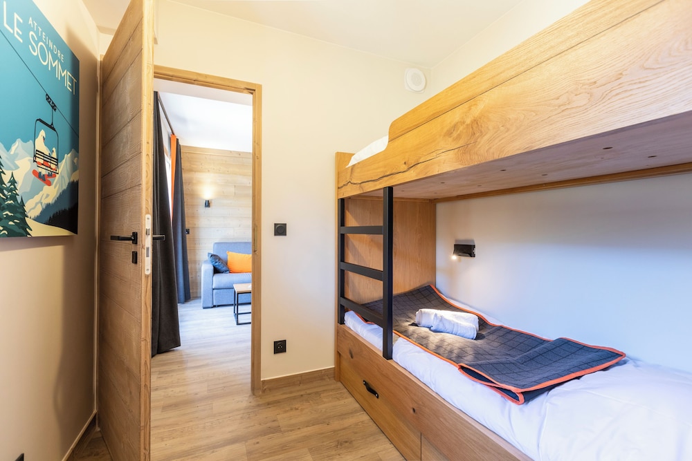 5 rooms 10 people Mountain view