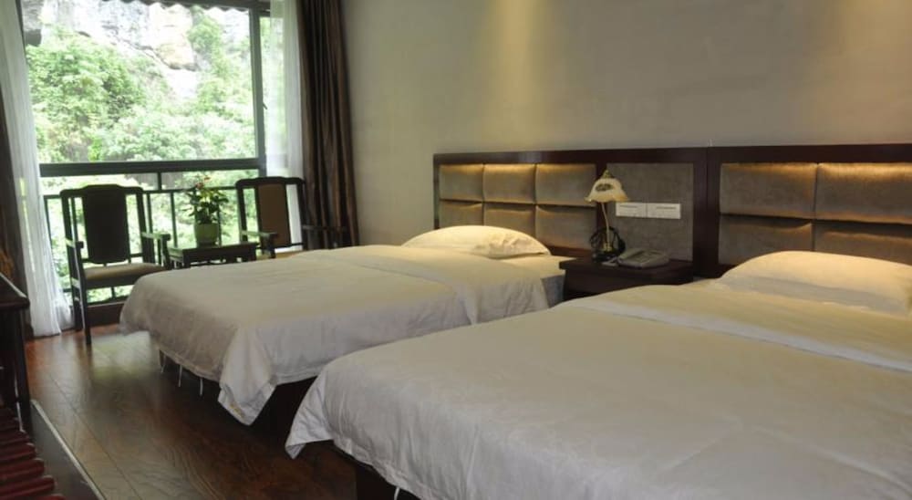 Deluxe Twin Room photo 3